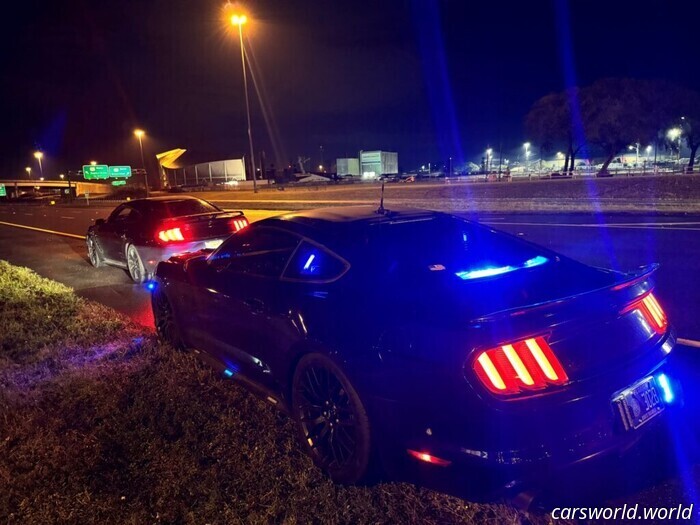 Un adolescente «supervelocista» llevó su Mustang hasta las 154 mph y luego se dio cuenta de que el policía también lo había hecho | Carscoops